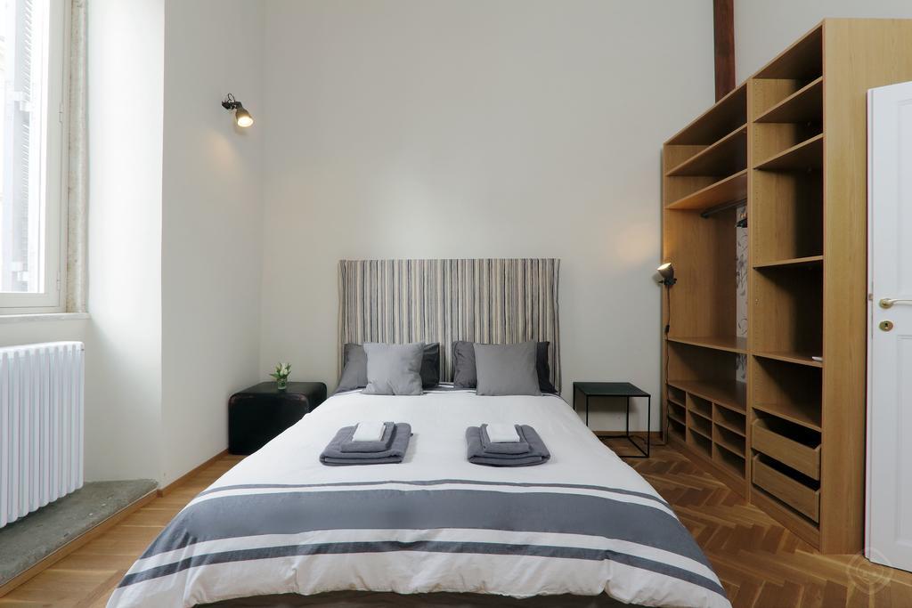 Trastevere Design Apartment روما الغرفة الصورة
