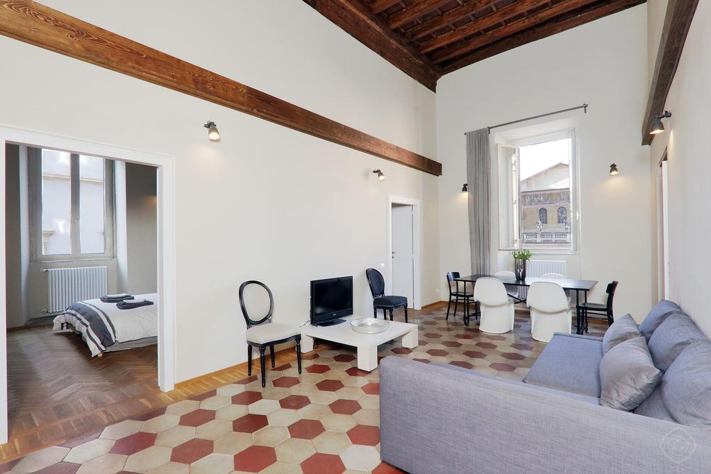 Trastevere Design Apartment روما الغرفة الصورة